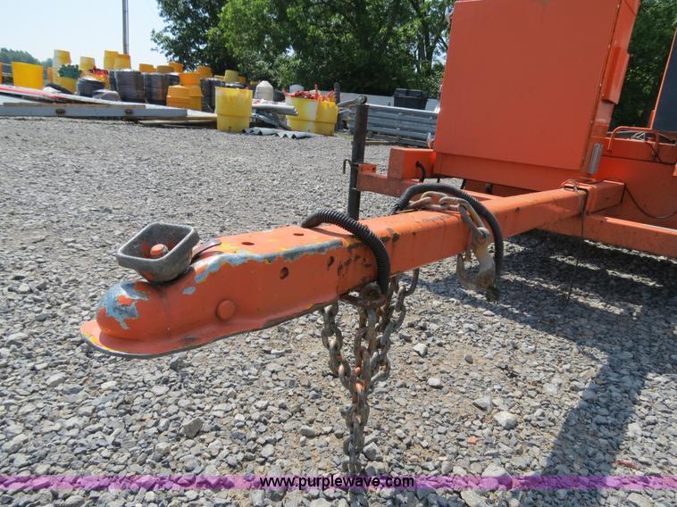 image for item B2372 2001 AMSIG CMS-T331 portable message board