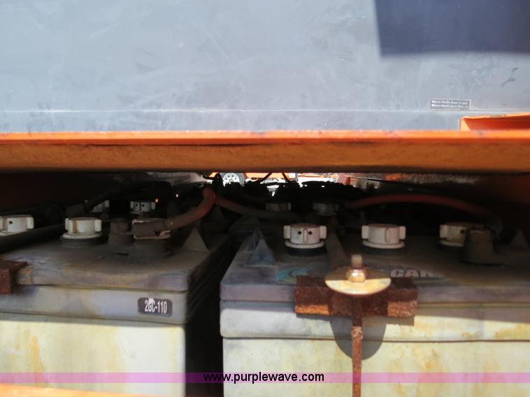 image for item B2372 2001 AMSIG CMS-T331 portable message board