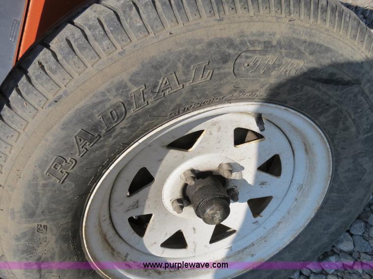 image for item B2372 2001 AMSIG CMS-T331 portable message board