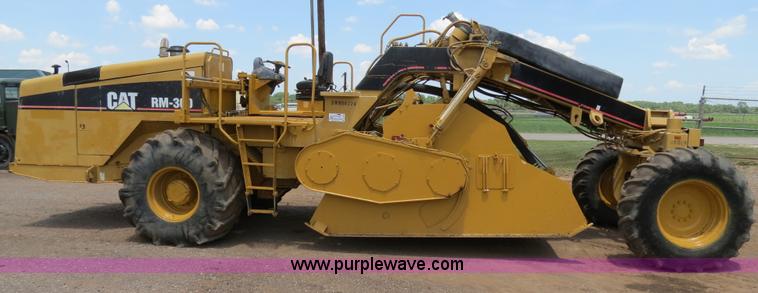 image for item B2382 2006 Caterpillar RM-300 rotary mill recycler/reclaimer