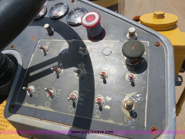 image for item B2382 2006 Caterpillar RM-300 rotary mill recycler/reclaimer