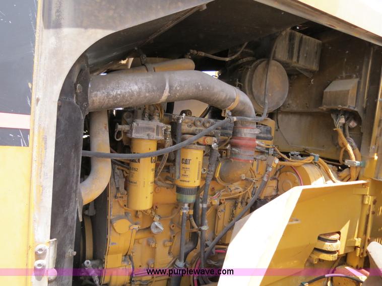 image for item B2382 2006 Caterpillar RM-300 rotary mill recycler/reclaimer