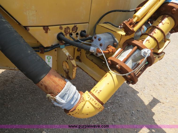 image for item B2382 2006 Caterpillar RM-300 rotary mill recycler/reclaimer