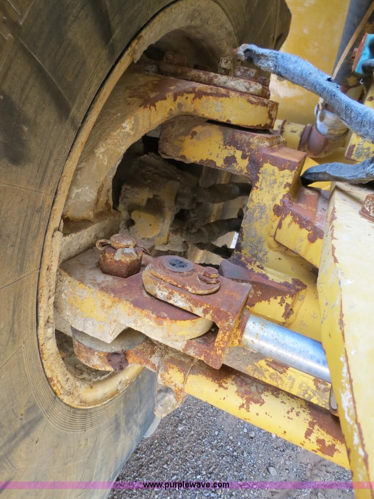 image for item B2382 2006 Caterpillar RM-300 rotary mill recycler/reclaimer