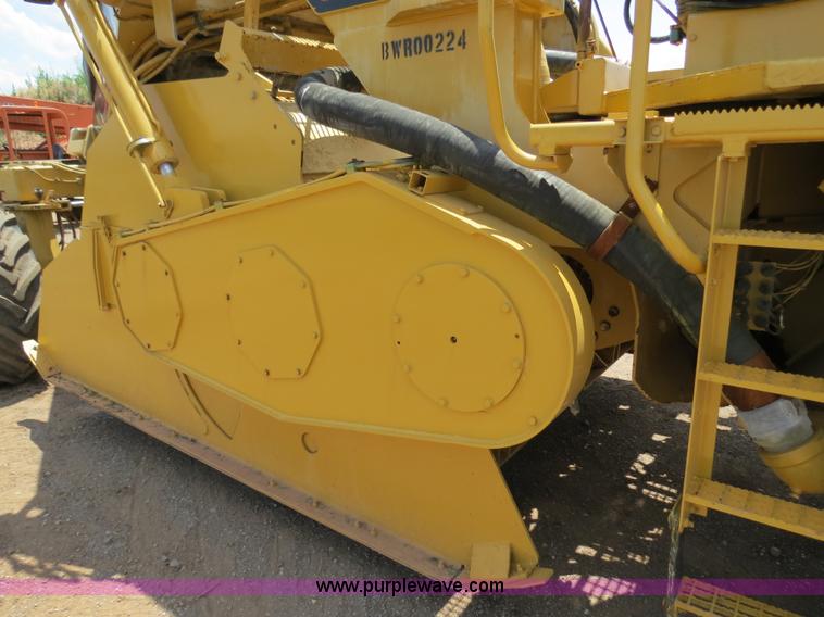 image for item B2382 2006 Caterpillar RM-300 rotary mill recycler/reclaimer