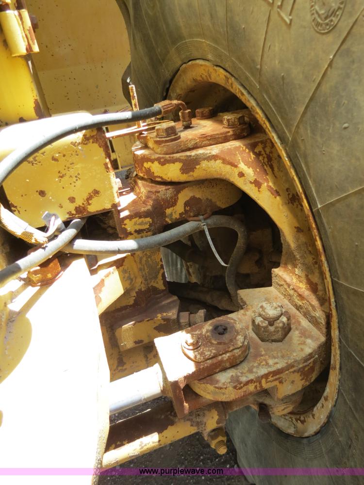 image for item B2382 2006 Caterpillar RM-300 rotary mill recycler/reclaimer