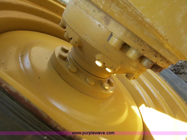 image for item B2382 2006 Caterpillar RM-300 rotary mill recycler/reclaimer