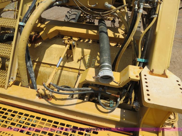 image for item B2382 2006 Caterpillar RM-300 rotary mill recycler/reclaimer