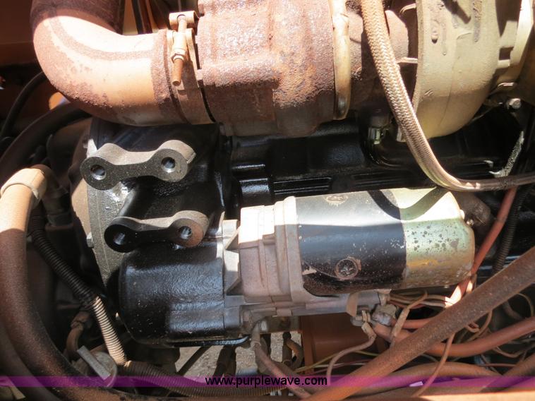 image for item B2383 2004 Lull 1044C-54 telehandler