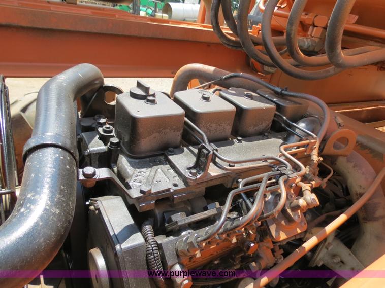 image for item B2383 2004 Lull 1044C-54 telehandler