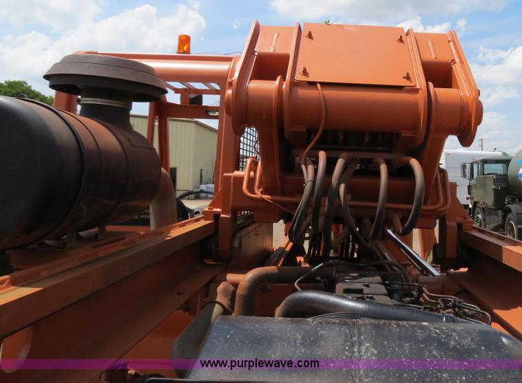 image for item B2383 2004 Lull 1044C-54 telehandler