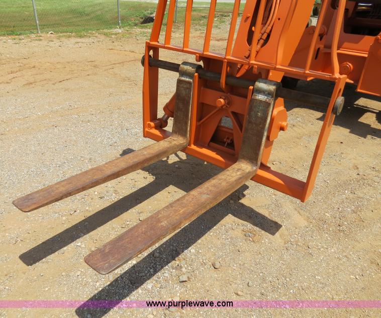 image for item B2383 2004 Lull 1044C-54 telehandler