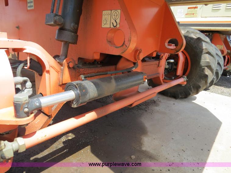 image for item B2384 2000 JLG 40H boom lift