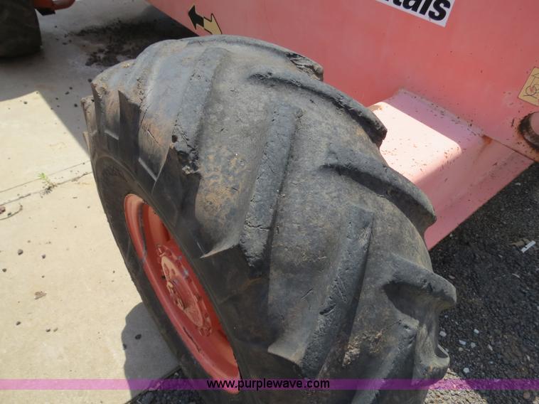 image for item B2384 2000 JLG 40H boom lift