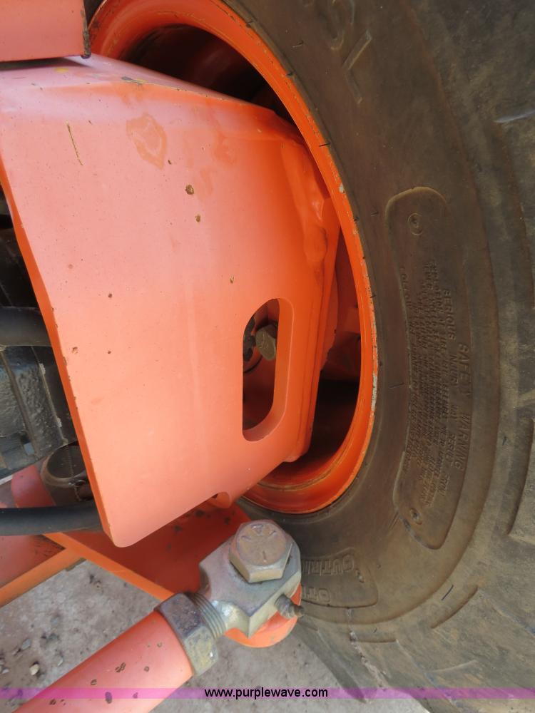 image for item B2384 2000 JLG 40H boom lift