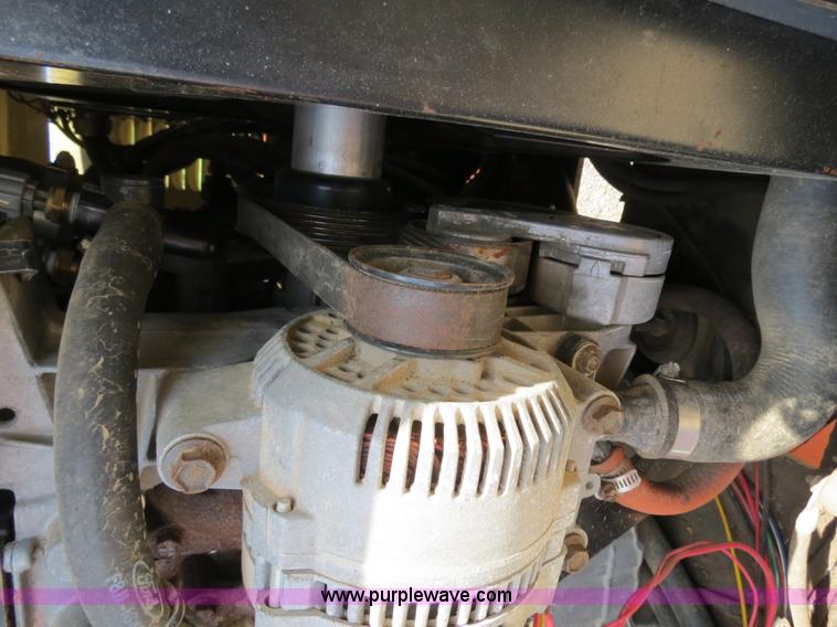 image for item B2385 2000 JLG 40H boom lift