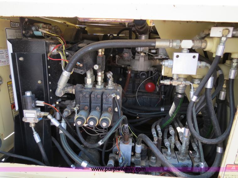 image for item B2385 2000 JLG 40H boom lift