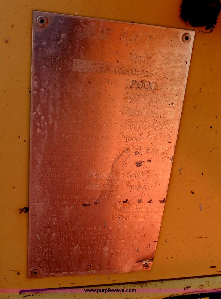 image for item B2385 2000 JLG 40H boom lift