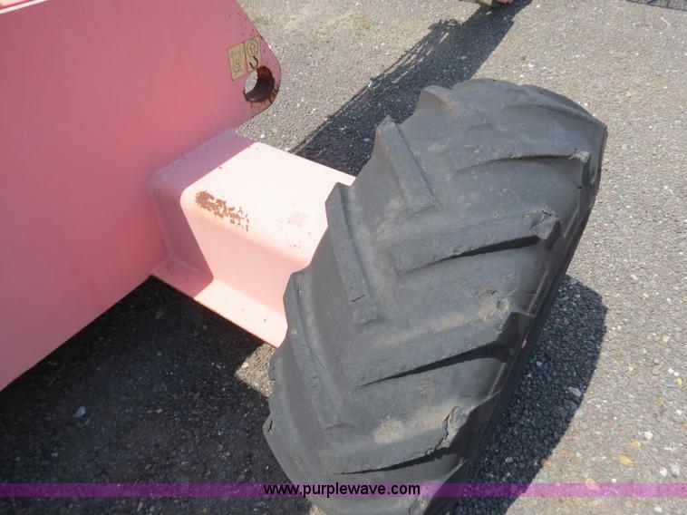 image for item B2385 2000 JLG 40H boom lift