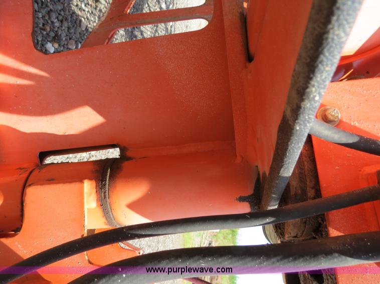 image for item B2385 2000 JLG 40H boom lift
