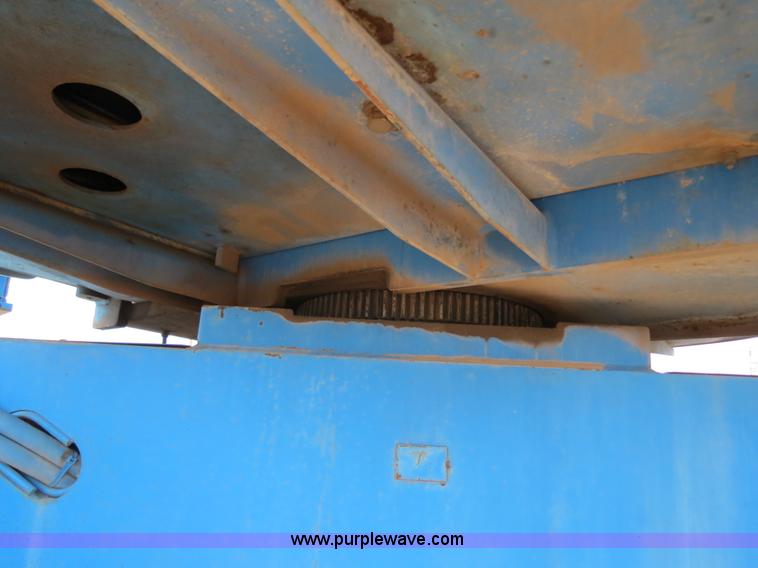 image for item B2387 1999 Genie Z-60/34 articulating boom lift