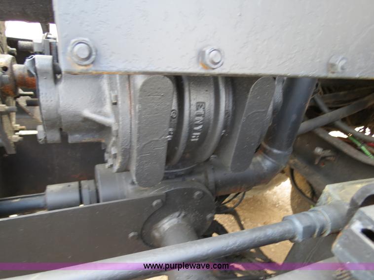 image for item B2388 1994 Ford F700 asphalt distributor truck