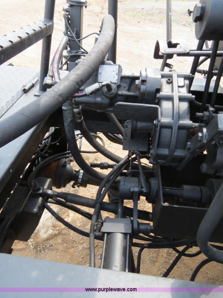 image for item B2388 1994 Ford F700 asphalt distributor truck