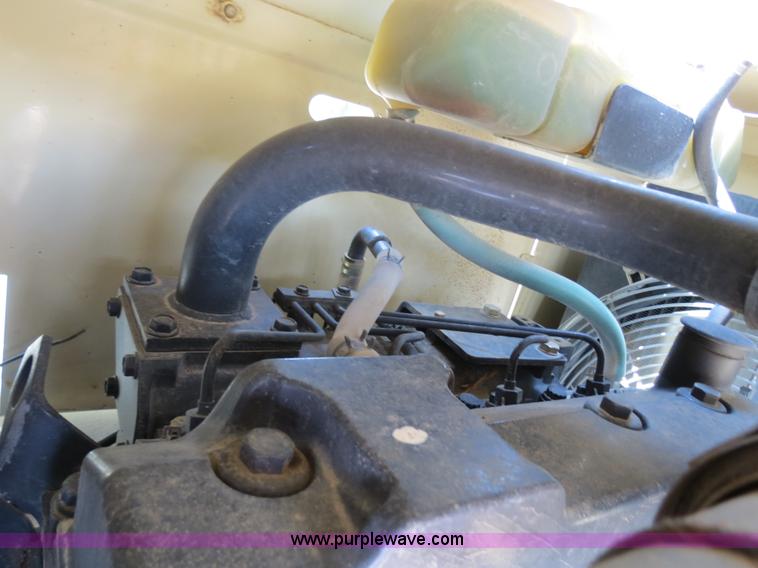 image for item B2389 2006 Ingersoll Rand PT-125R pneumatic roller