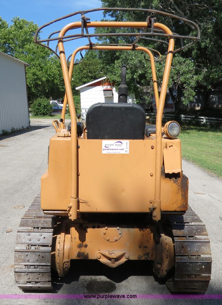 image for item B2392 1982 Komatsu D20A-5 dozer