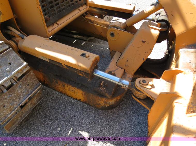 image for item B2392 1982 Komatsu D20A-5 dozer