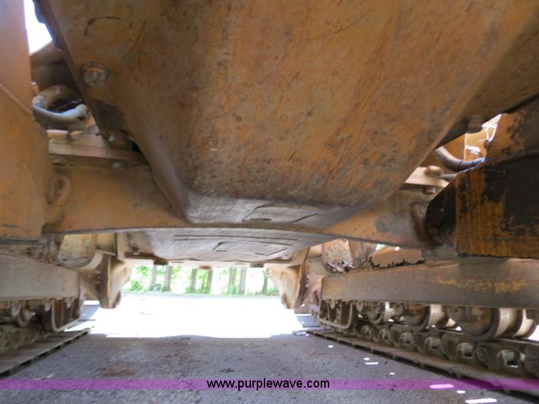 image for item B2392 1982 Komatsu D20A-5 dozer