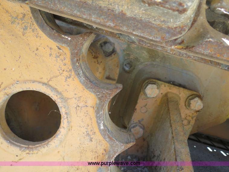 image for item B2392 1982 Komatsu D20A-5 dozer