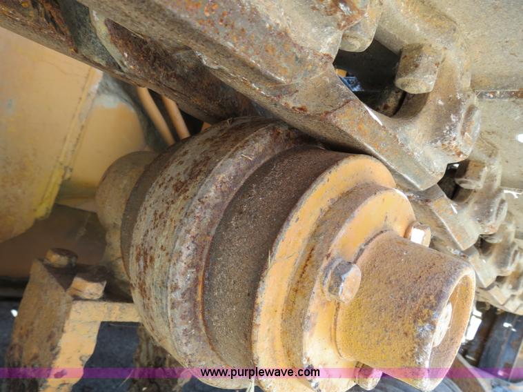 image for item B2392 1982 Komatsu D20A-5 dozer