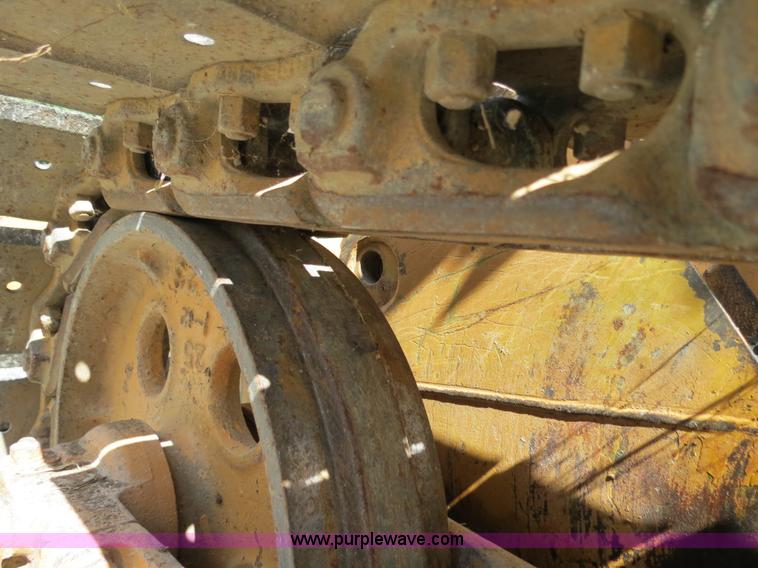 image for item B2392 1982 Komatsu D20A-5 dozer