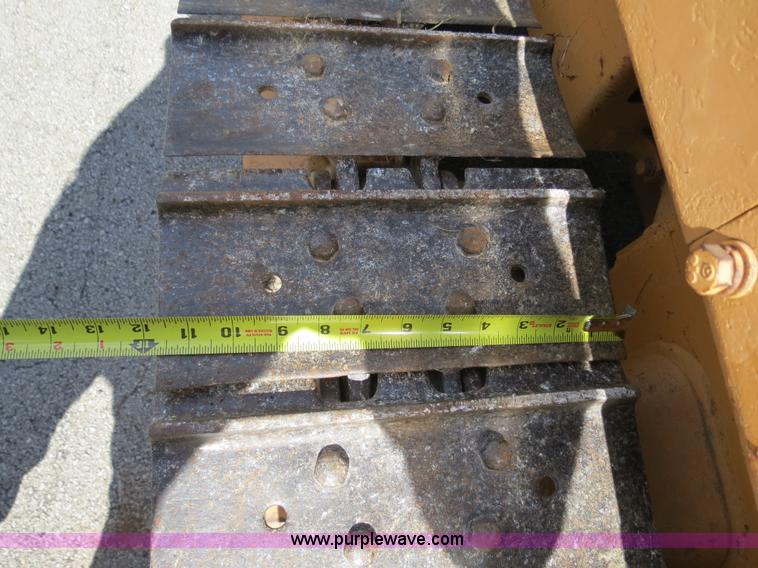 image for item B2392 1982 Komatsu D20A-5 dozer