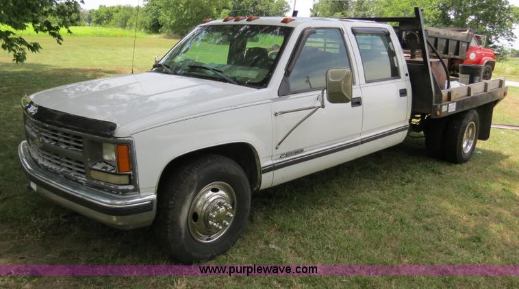 image for item B2401 1998 Chevrolet 3500 flatbed pickup truck
