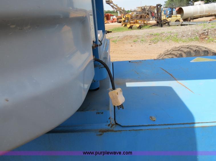 image for item B2408 1999 Genie S85 boom lift