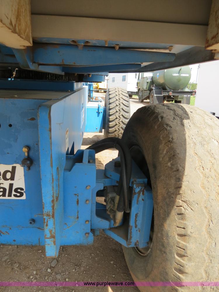 image for item B2408 1999 Genie S85 boom lift
