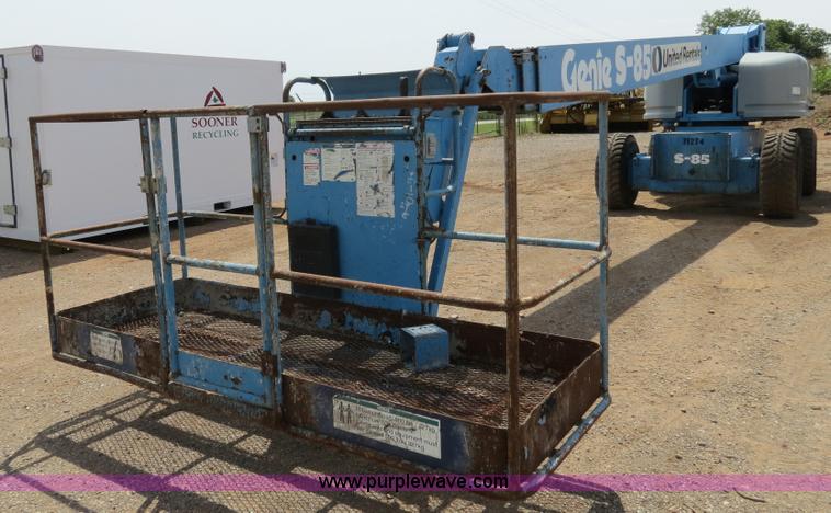 image for item B2408 1999 Genie S85 boom lift