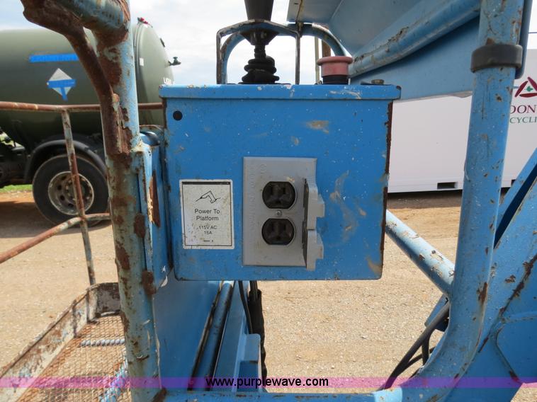 image for item B2408 1999 Genie S85 boom lift