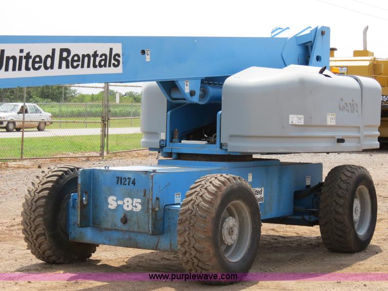 image for item B2408 1999 Genie S85 boom lift
