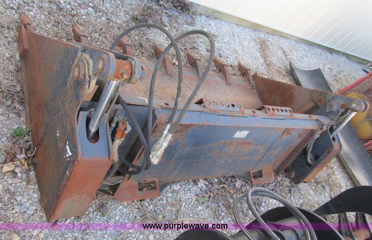 image for item B2718 Melroe 4-in-1 skid steer bucket