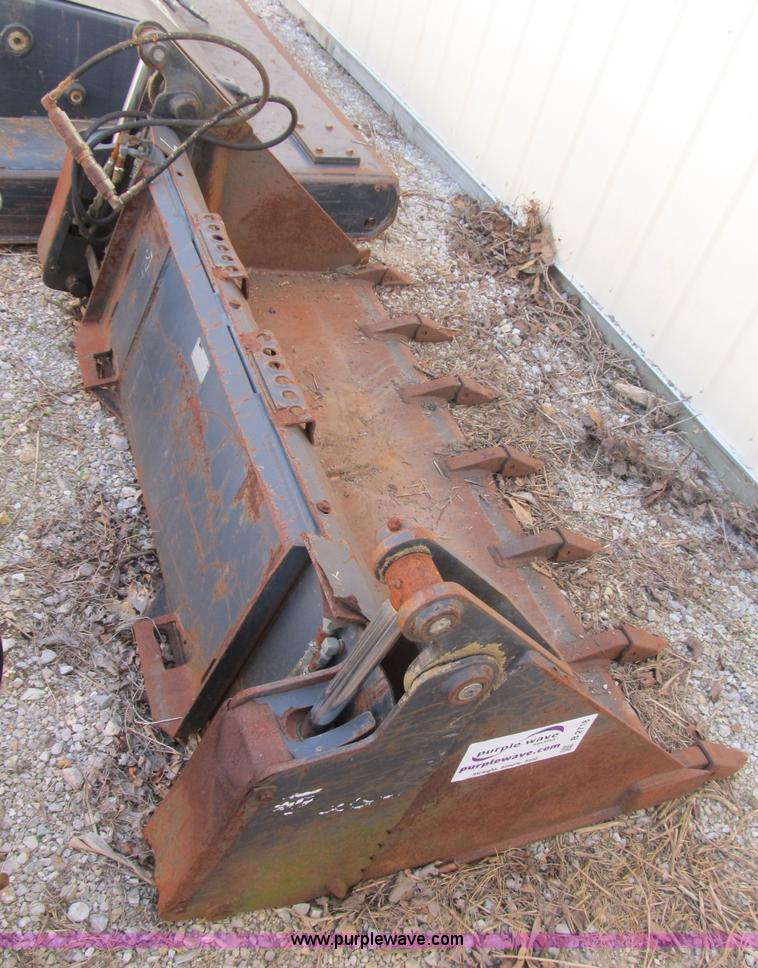 image for item B2718 Melroe 4-in-1 skid steer bucket