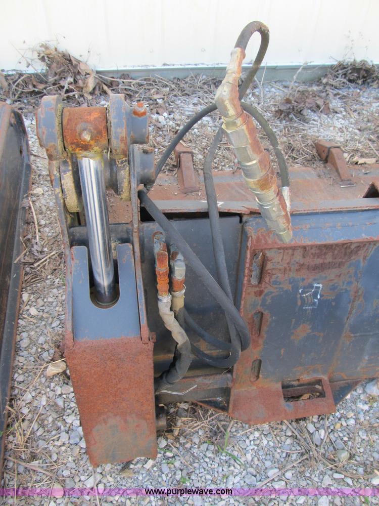 image for item B2718 Melroe 4-in-1 skid steer bucket