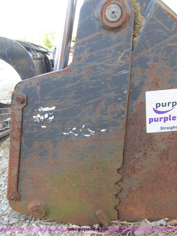 image for item B2718 Melroe 4-in-1 skid steer bucket