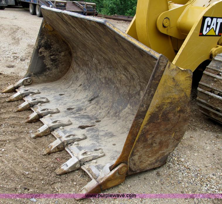 image for item B2721 1994 Caterpillar 953B track loader