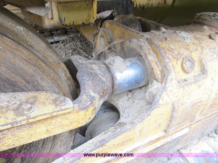 image for item B2721 1994 Caterpillar 953B track loader