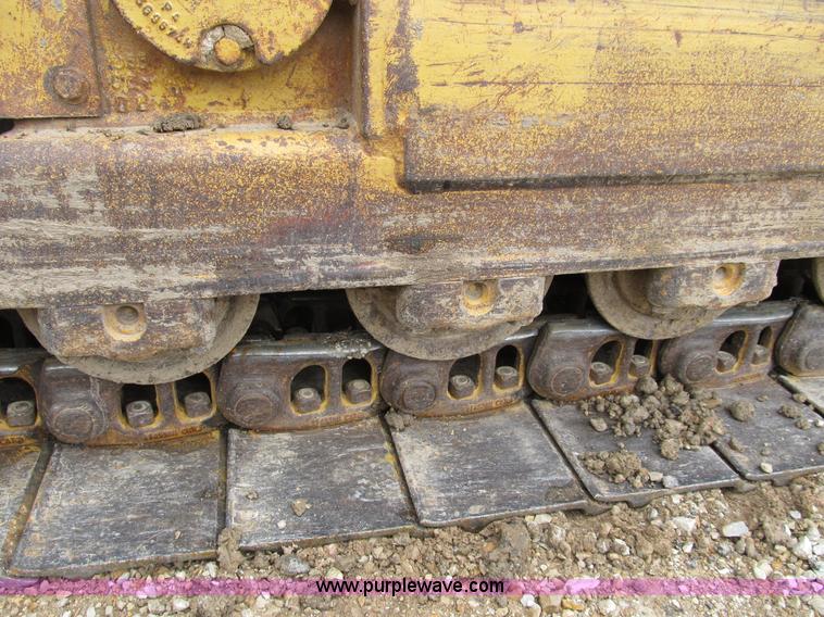 image for item B2721 1994 Caterpillar 953B track loader