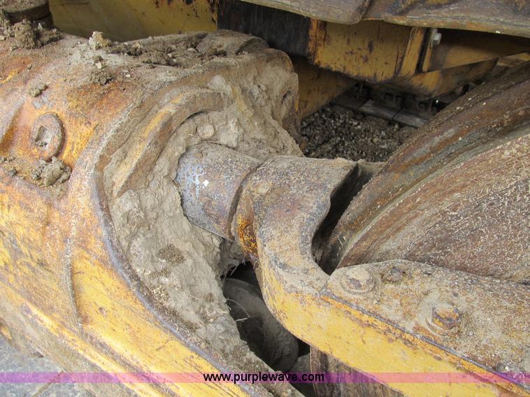 image for item B2721 1994 Caterpillar 953B track loader