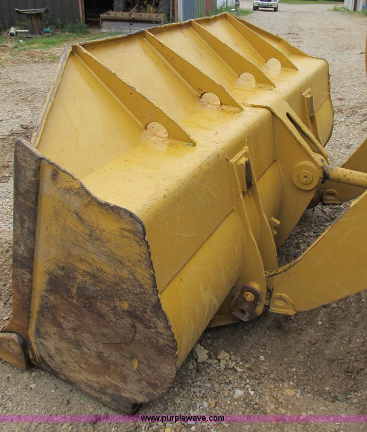 image for item B2721 1994 Caterpillar 953B track loader